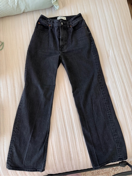 Abercrombie & Fitch Denim - Abercrombie 90’s Relaxed Jean